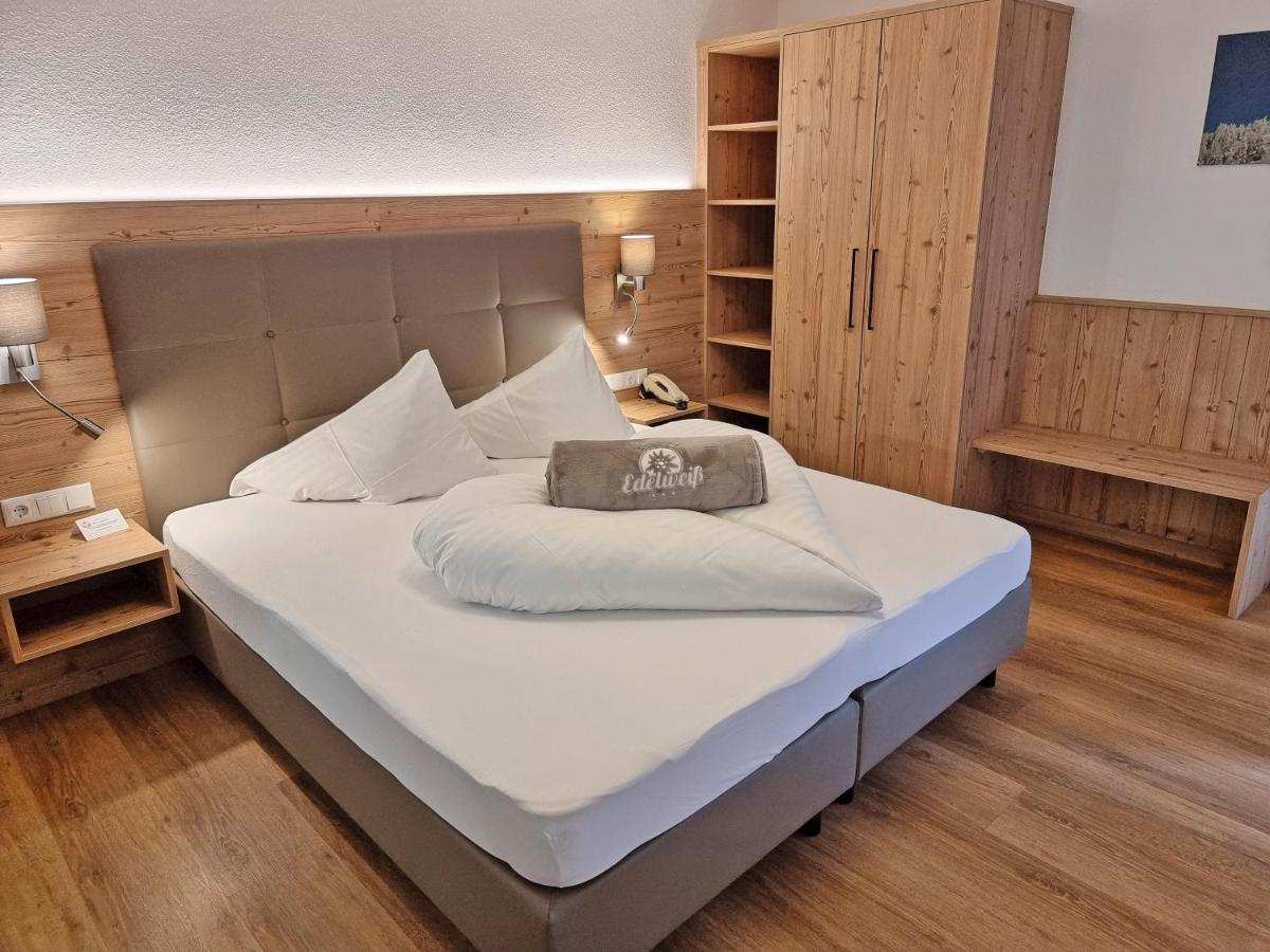 Hotel Gasthof Edelweiss Sankt Jakob in Defereggen Ngoại thất bức ảnh